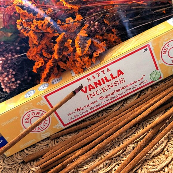 Vanilla Incense authentic Satya Handrolled Sticks 3 Boxes - Picture 1 of 5